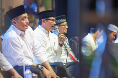 Selawatan di Magelang, Pj Gubernur Jateng Ajak Masyarakat Sukseskan Pemilu Damai   